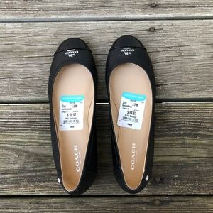 Coach flats shoes size 5.5 M new with tag